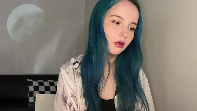 bumble bee online show from 12.28.24