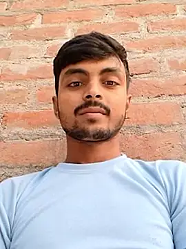 Snapshot of Suraj223kumar chatting on 10.24.25 Suraj223kumar online show from 10.24.25