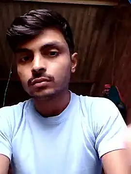 Snapshot of Suraj223kumar chatting on 10.30.25 Suraj223kumar online show from 10.30.25