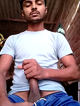 Snapshot of Suraj223kumar chatting on 11.06.25 Suraj223kumar online show from 11.06.25