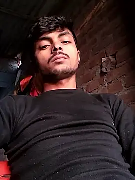 Snapshot of Suraj223kumar chatting on 11.14.25 Suraj223kumar online show from 11.14.25