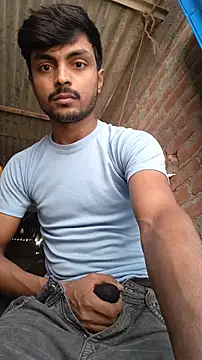 Snapshot of Suraj223kumar chatting on 11.22.25 Suraj223kumar online show from 11.22.25