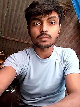 Snapshot of Suraj223kumar chatting on 11.24.25 Suraj223kumar online show from 11.24.25