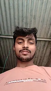 Snapshot of Suraj223kumar chatting on 11.29.25 Suraj223kumar online show from 11.29.25