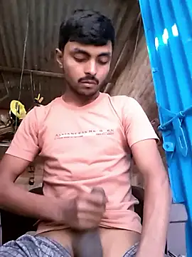 Snapshot of Suraj223kumar chatting on 02.01.26 Suraj223kumar online show from 02.01.26