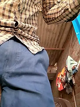 Snapshot of Suraj223kumar chatting on 03.01.26 Suraj223kumar online show from 03.01.26