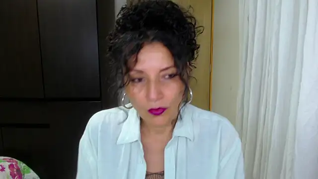 arianna ros3 online show from 05.06.26