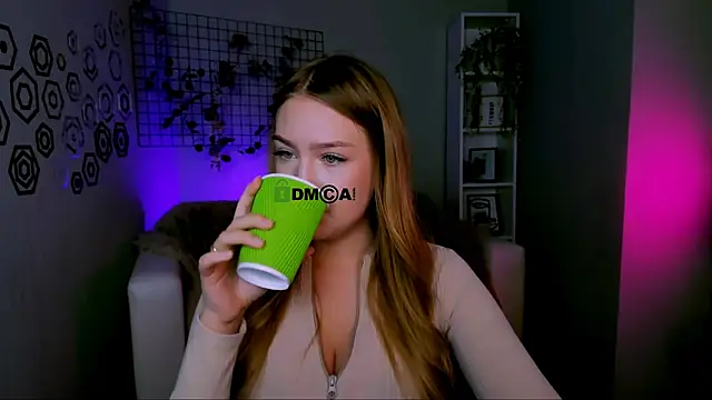 playful sophie online show from 10.07.25