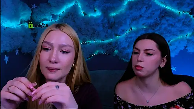 playful sophie online show from 04.22.26