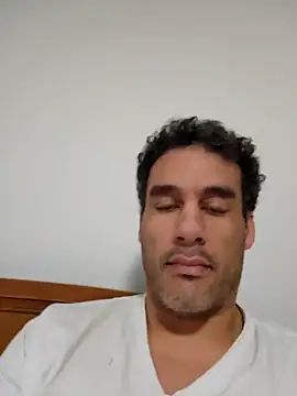 Snapshot of PNPdad6969 chatting on 12.16.24 PNPdad6969 online show from 12.16.24