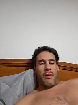 Snapshot of PNPdad6969 chatting on 12.20.24 PNPdad6969 online show from 12.20.24