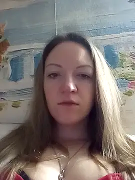 KattyLuuu online show from 12.21.25