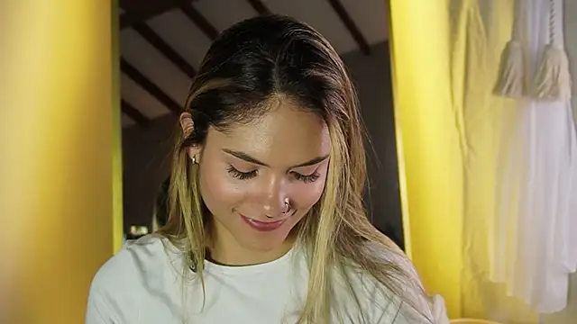 Gaby Ferrer online show from 05.04.26