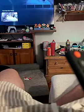 Snapshot of biggnipz chatting on 01.12.26 biggnipz online show from 01.12.26