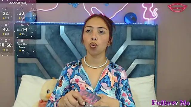 Snapshot of Roxan_Fox- chatting on 02.23.26 Roxan Fox- online show from 02.23.26