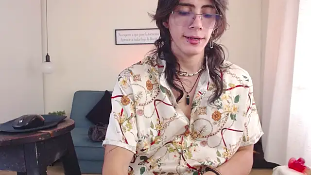 Snapshot of andreey50 chatting on 02.05.25 andreey50 online show from 02.05.25