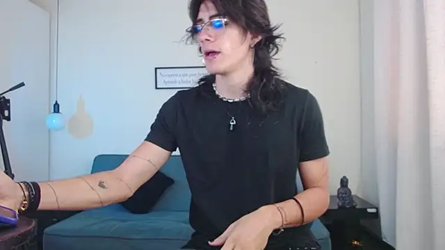 Snapshot of andreey50 chatting on 02.11.25 andreey50 online show from 02.11.25