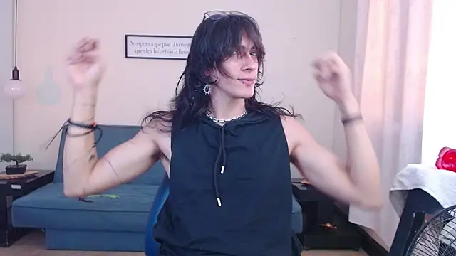 Snapshot of andreey50 chatting on 02.22.25 andreey50 online show from 02.22.25