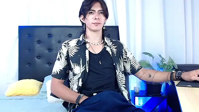 Snapshot of andreey50 chatting on 11.28.25 andreey50 online show from 11.28.25