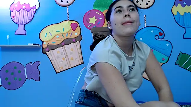 sweetfantacies18 online show from 02.19.25