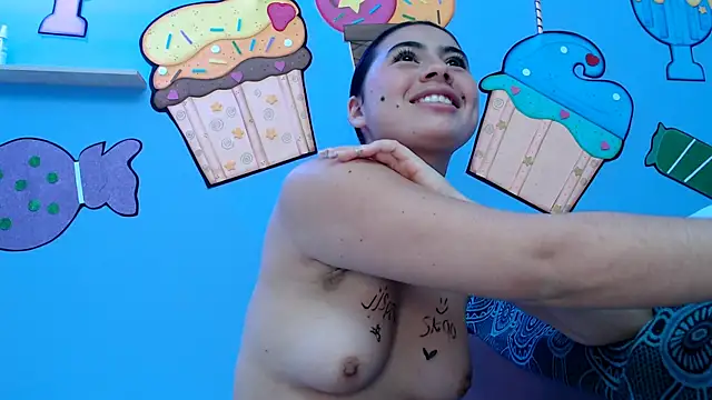 sweetfantacies18 online show from 02.23.25