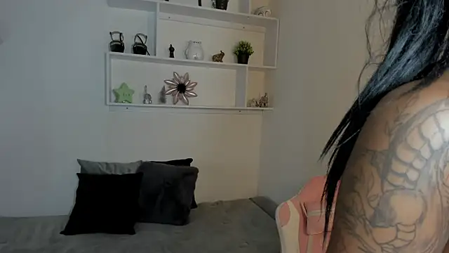 Zizi-campbel online show from 12.26.24