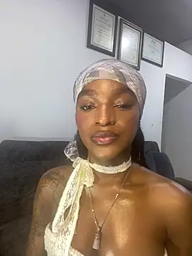 Zizi-campbel online show from 03.08.25