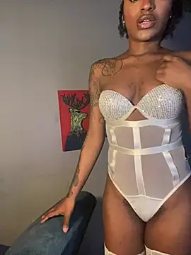 Snapshot of Zizi-campbel chatting on 03.01.26 Zizi-campbel online show from 03.01.26