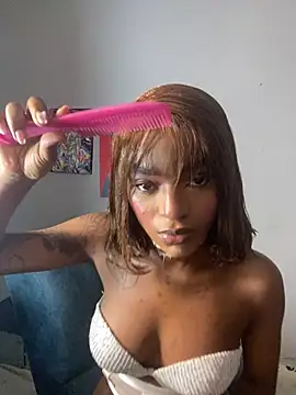 Snapshot of Zizi-campbel chatting on 03.14.26 Zizi-campbel online show from 03.14.26