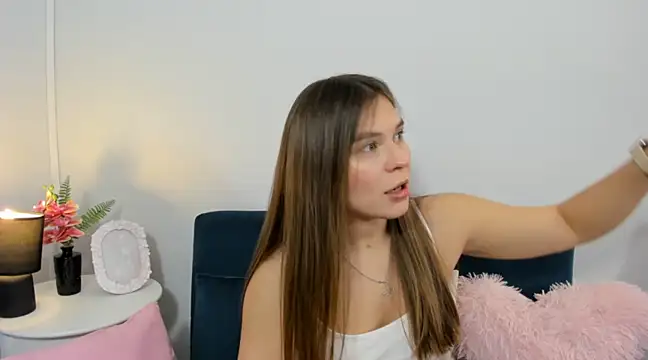 Snapshot of CamilaAmazing chatting on 02.06.25 CamilaAmazing online show from 02.06.25