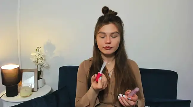 Snapshot of CamilaAmazing chatting on 03.18.25 CamilaAmazing online show from 03.18.25