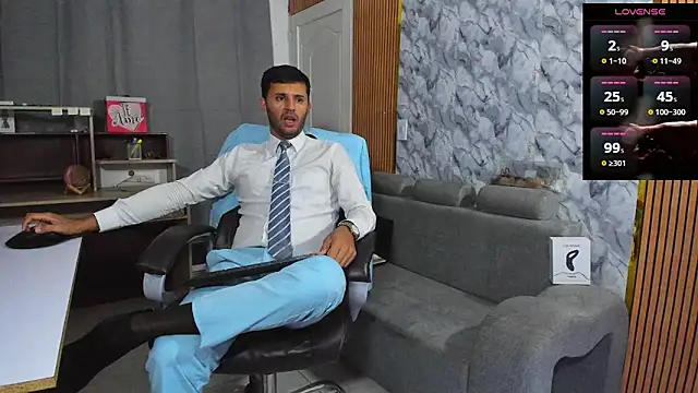 Hideintheoffice online show from 02.07.26