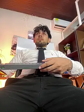 Samir bear online show from 04.18.26