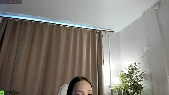 Snapshot of Cheryl__Brown chatting on 05.13.26 Cheryl Brown online show from 05.13.26