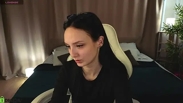 Snapshot of Cheryl__Brown chatting on 05.19.26 Cheryl Brown online show from 05.19.26