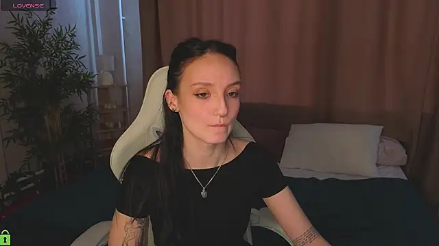 Snapshot of Cheryl__Brown chatting on 06.02.26 Cheryl Brown online show from 06.02.26