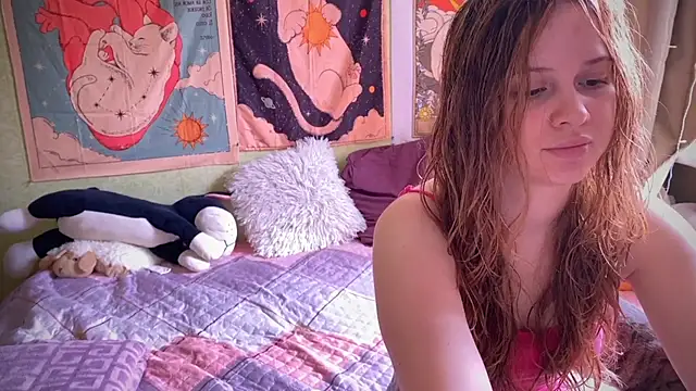 Snapshot of IlonaMurf chatting on 03.22.25 IlonaMurf online show from 03.22.25