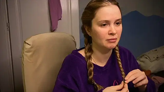 Snapshot of IlonaMurf chatting on 10.06.25 IlonaMurf online show from 10.06.25