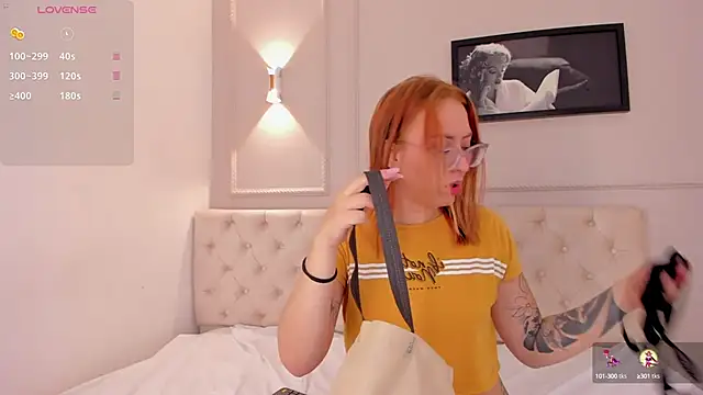 anniemartinezz online show from 02.06.25