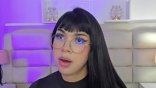 RoseCassie online show from 02.15.25