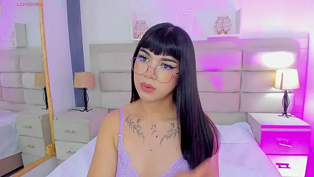 RoseCassie online show from 02.24.25