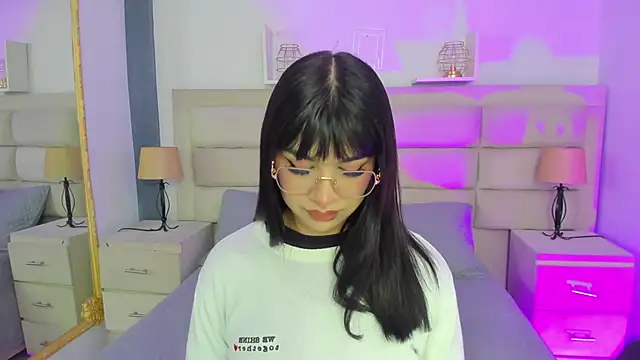 RoseCassie online show from 03.18.25