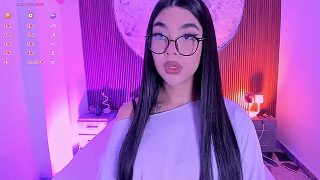 Snapshot of RoseCassie chatting on 06.16.26 RoseCassie online show from 06.16.26