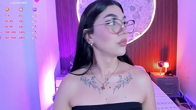 Snapshot of RoseCassie chatting on 06.18.26 RoseCassie online show from 06.18.26