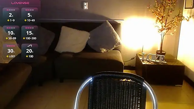 Snapshot of mia_collens chatting on 01.24.25 mia collens online show from 01.24.25