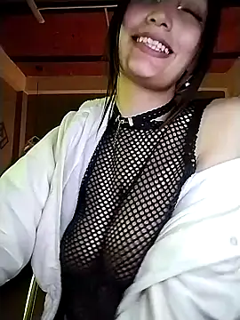 Snapshot of mia_collens chatting on 01.28.25 mia collens online show from 01.28.25