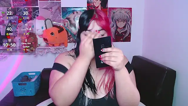 Snapshot of Pinky-Flower chatting on 11.07.25 Pinky-Flower online show from 11.07.25