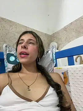 evaFiore online show from 03.15.25