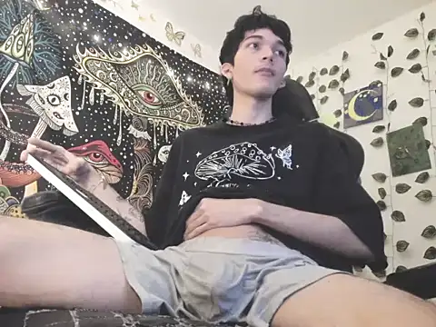 Snapshot of skinny_dann chatting on 07.15.26 skinny dann online show from 07.15.26