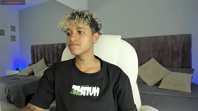 Dominick jones online show from 01.20.25